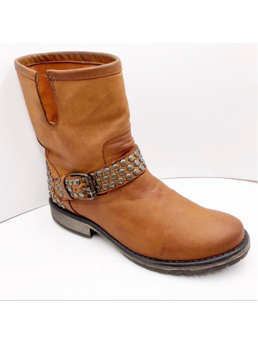Women's Steve Madden Fraankie Silver Studded Brown Soft Leather Boots Size 8